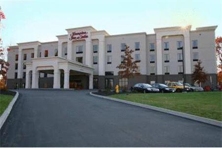 Hampton Inn And Suites Джеймстаун Екстериор снимка